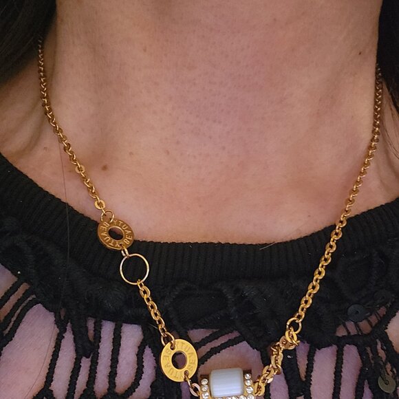 Gold plated necklace with enamel and zirconia pendant - Picture 4 of 10